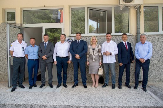 Delegacija poslanika i delegata Parlamentarne skupštine BiH posjetila Zajednički centar za policijsku saradnju između BiH, Crne Gore i Republike Srbije 